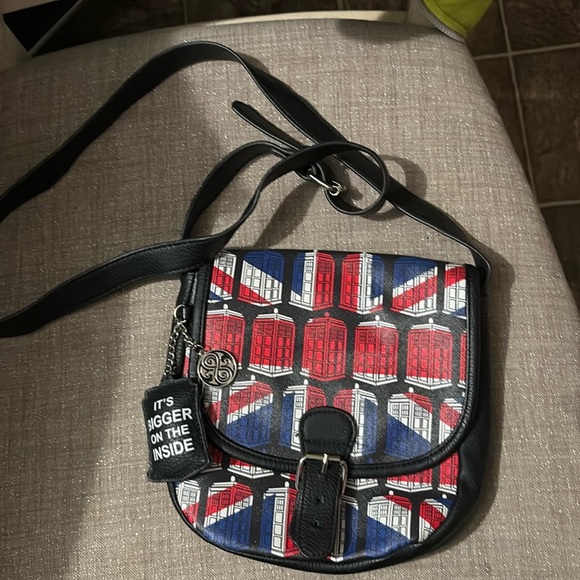 Purse - Picture 1 of 3